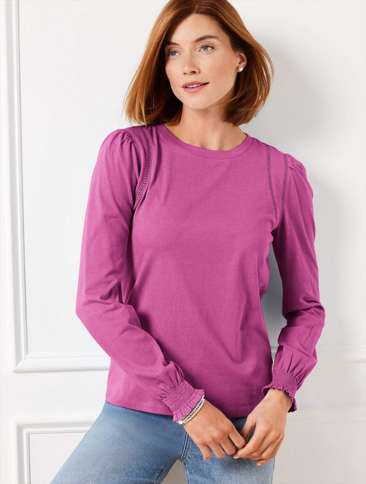 LATTICE TRIM CREWNECK TEE