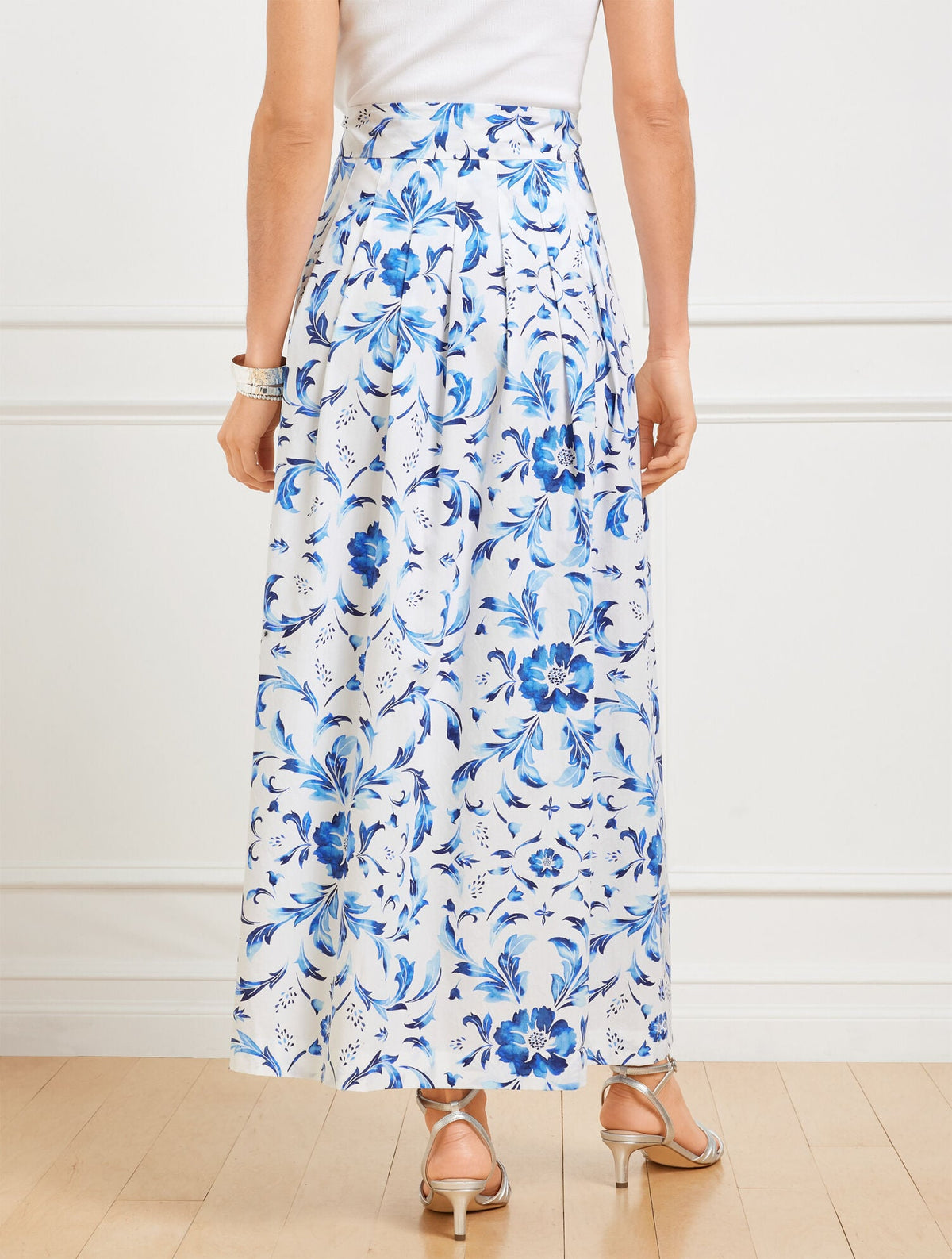 PIPER PLEATED PATIO SKIRT - BEAUTIFUL SCROLL