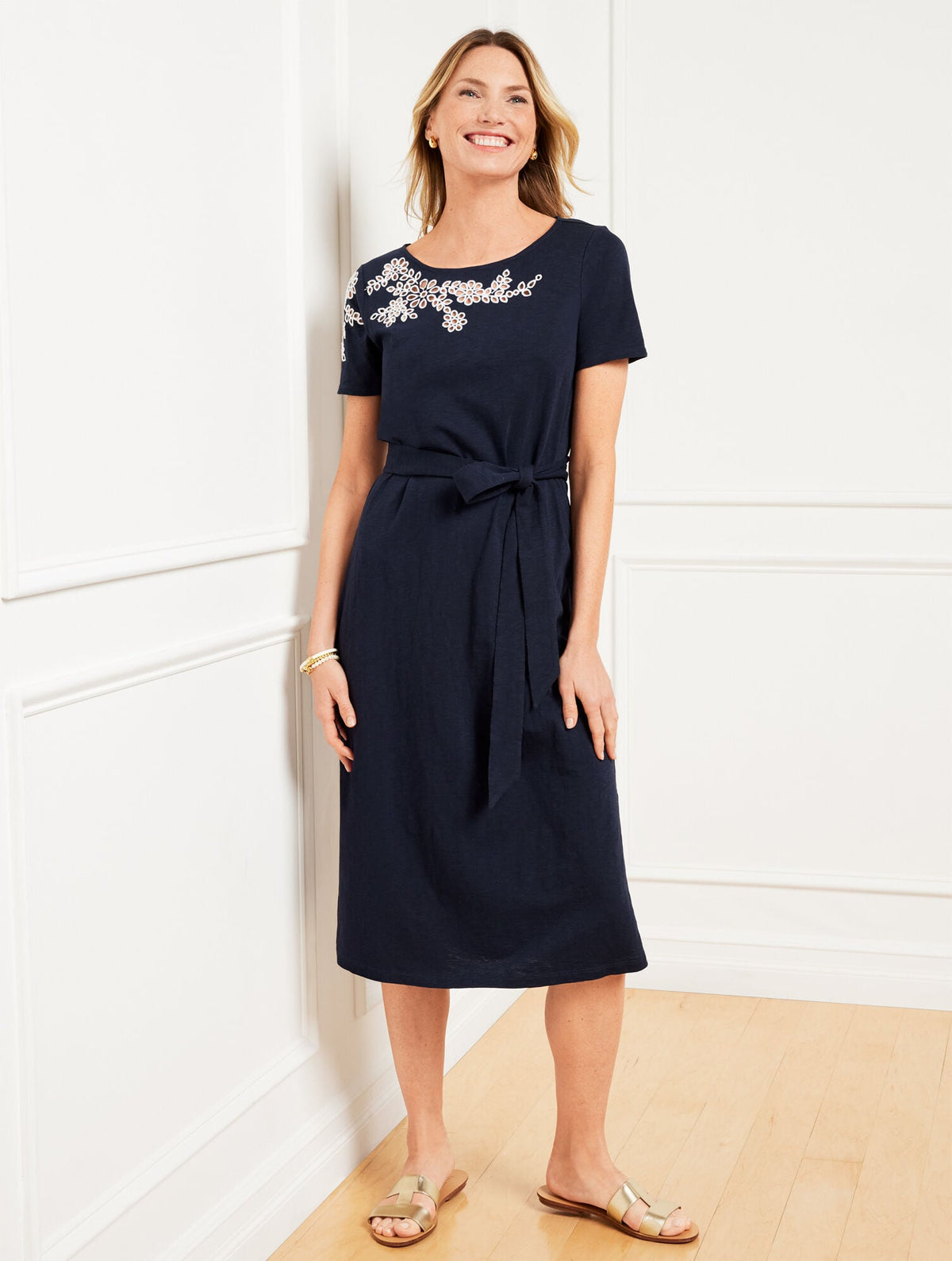 EMBROIDERED NANTUCKET SLUB MIDI DRESS