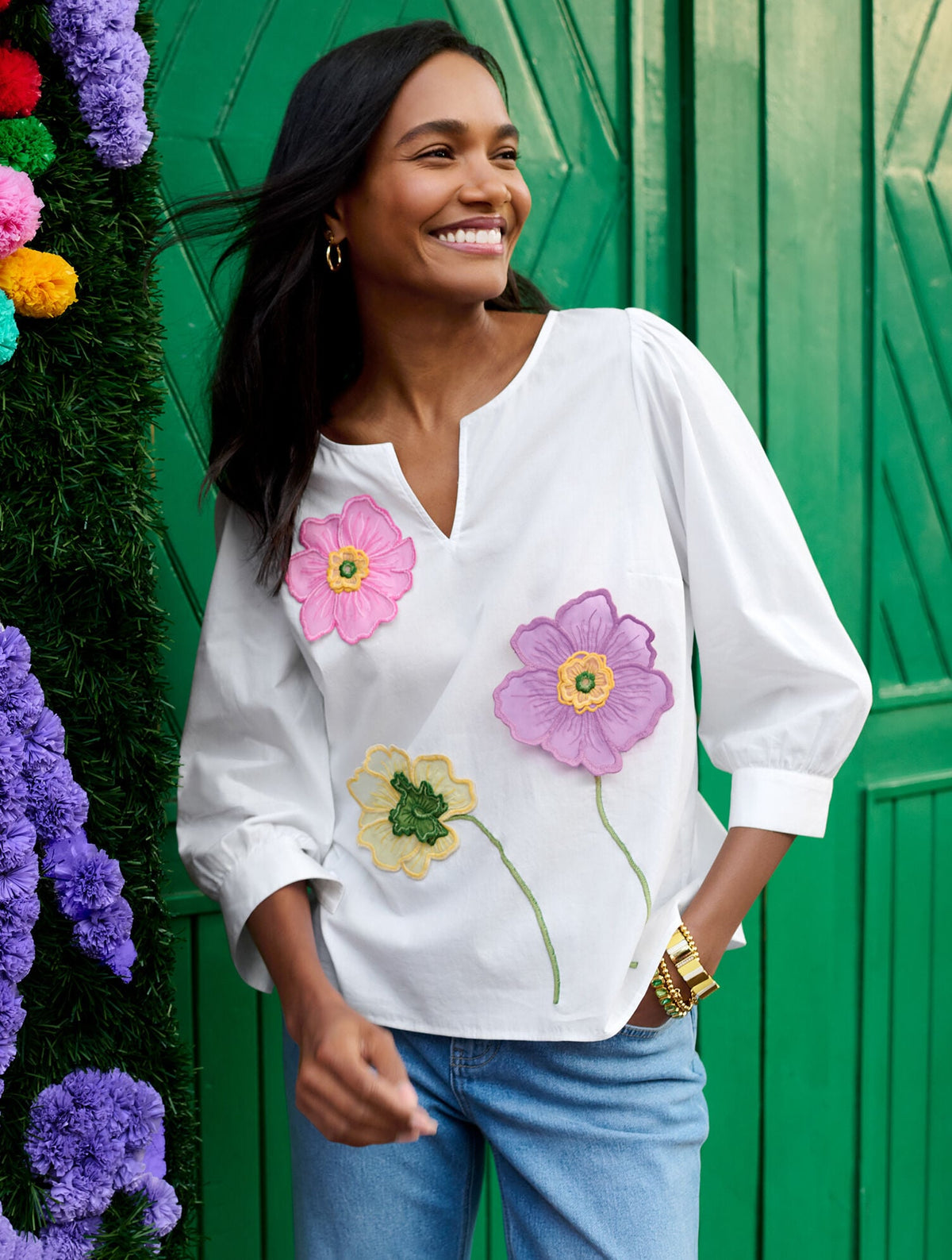FLORAL EMBROIDERED POPLIN TOP