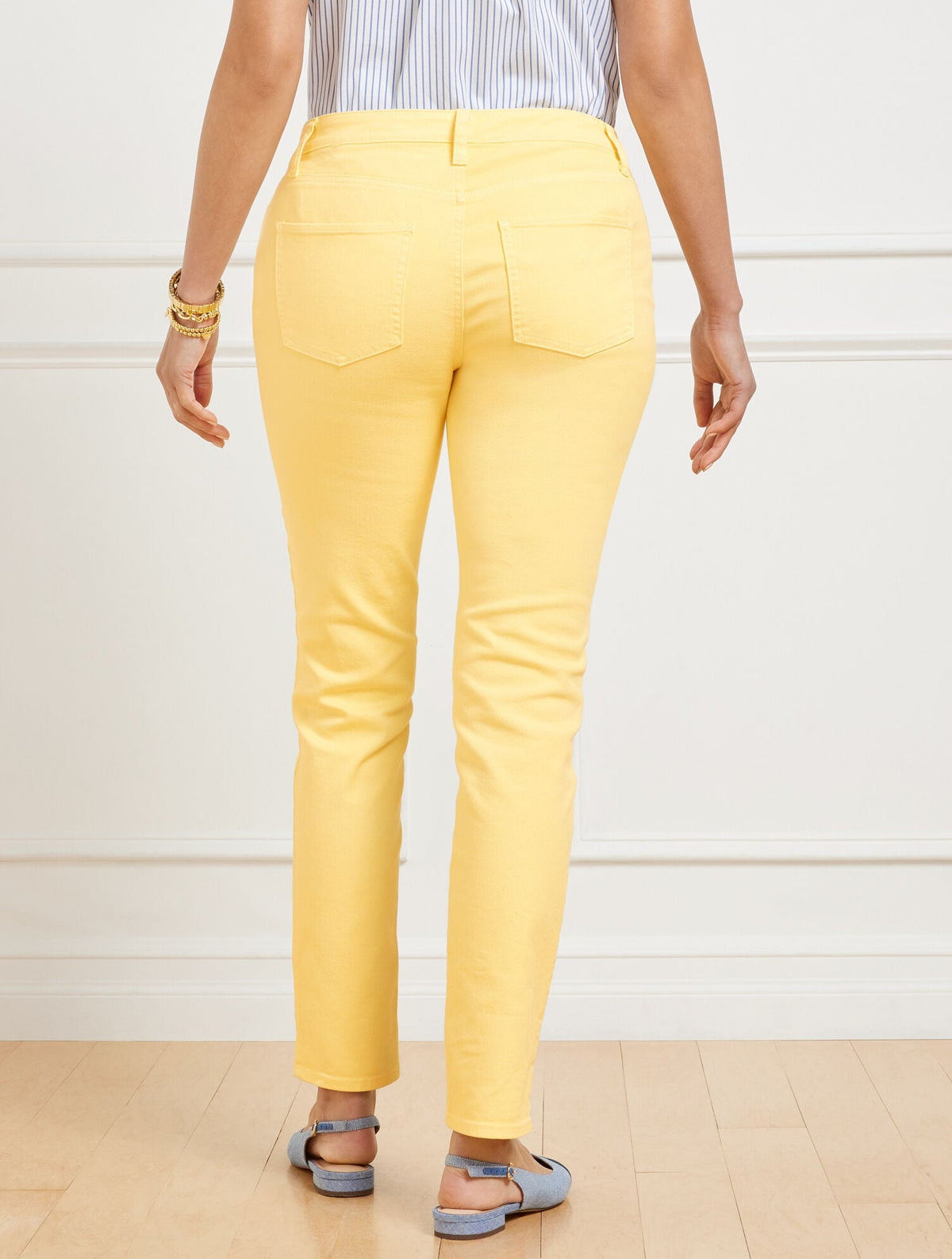 SLIM ANKLE JEANS - GARMENT DYE - CURVY FIT