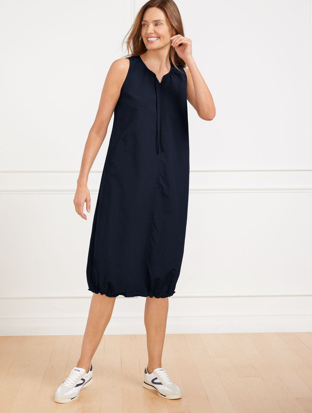 CRINKLE WEAVE BUNGEE HEM DRESS