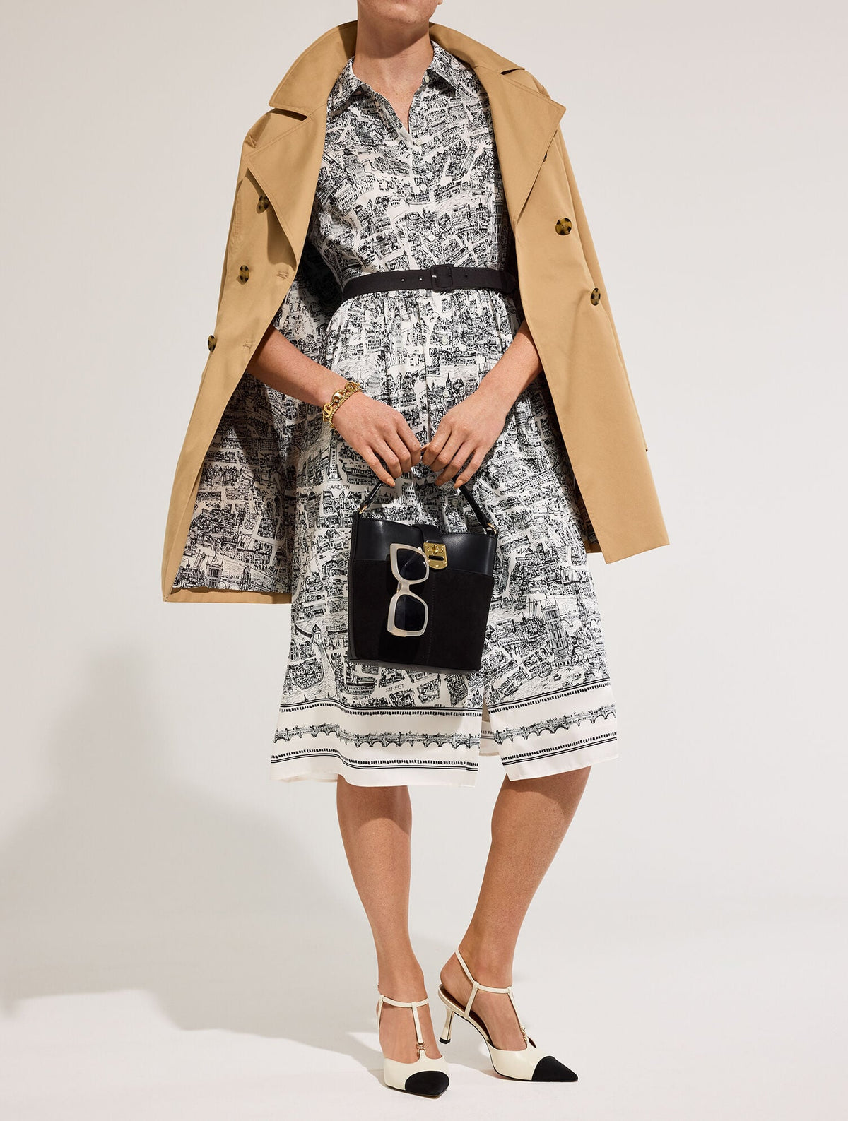 DRAPEY TRENCH COAT