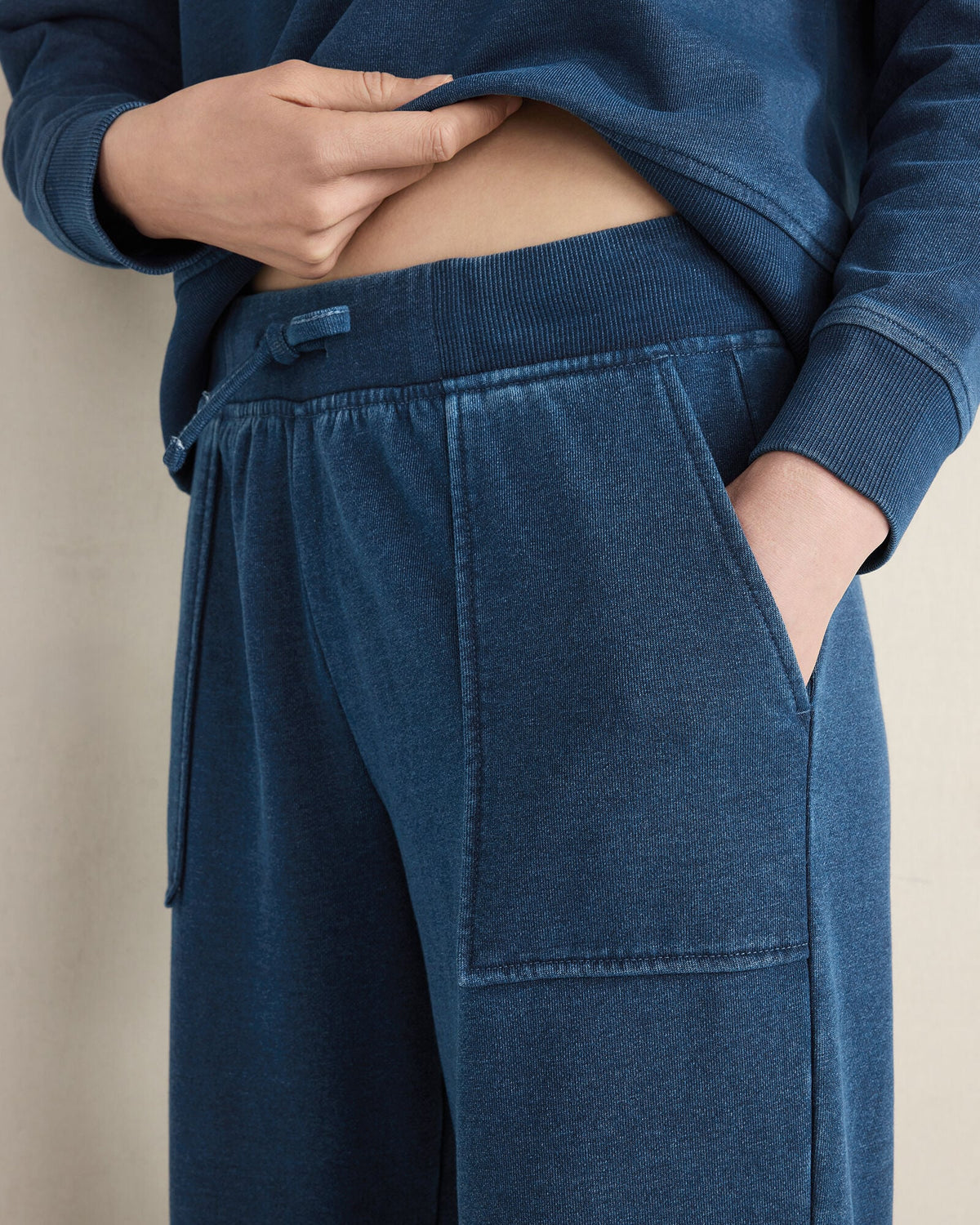 INDIGO WASHED COTTON FLEECE STRAIGHT LEG PANTS