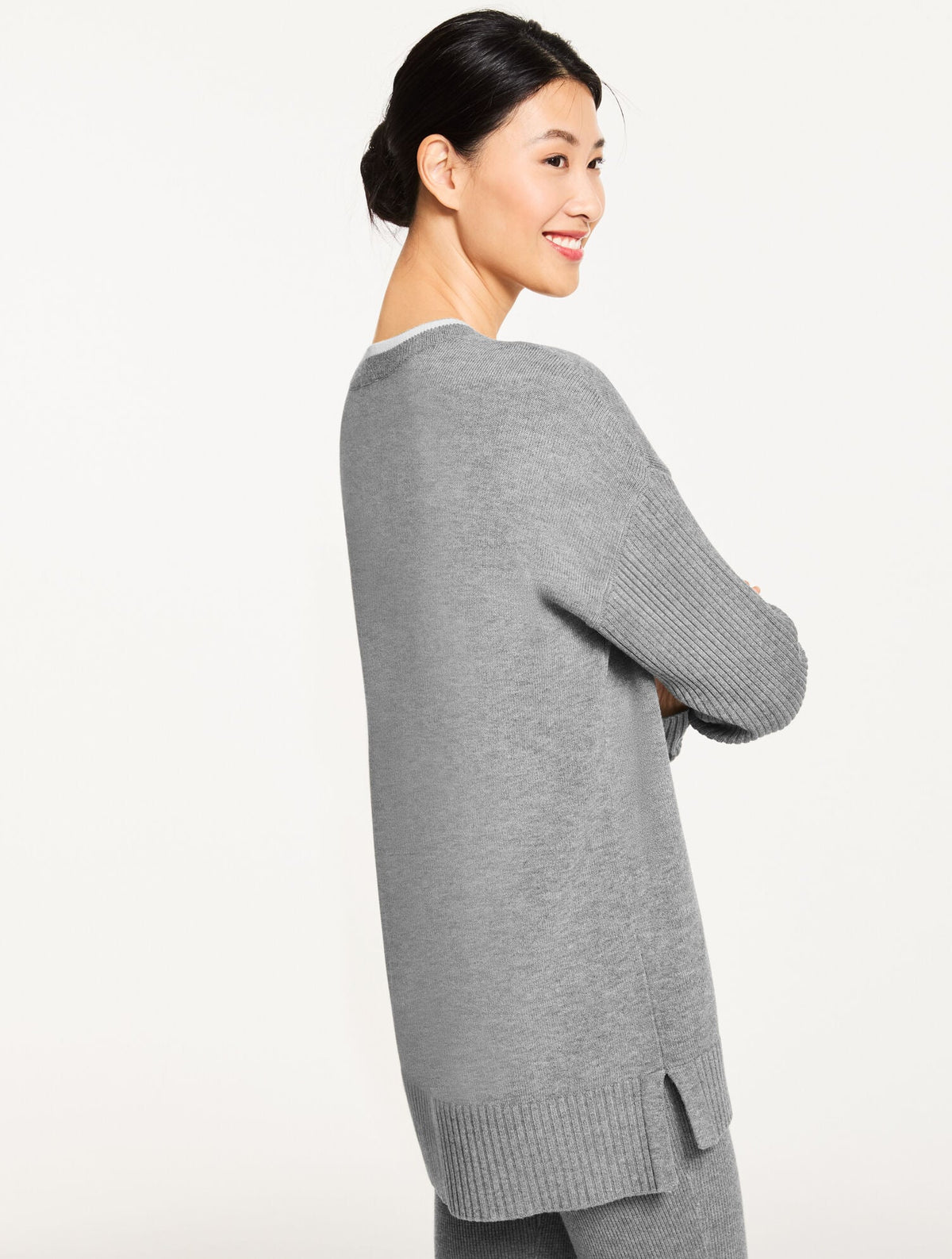 V-NECK TUNIC SWEATER