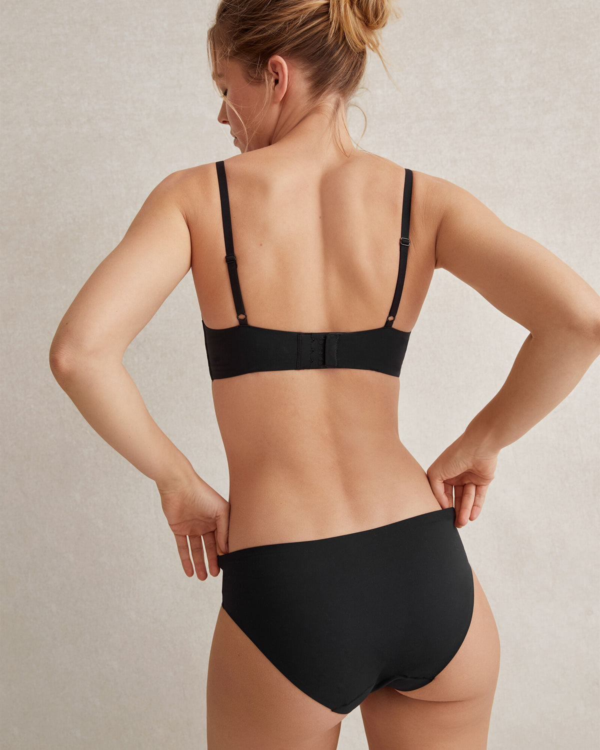 HARMONY TRIANGLE BRALETTE