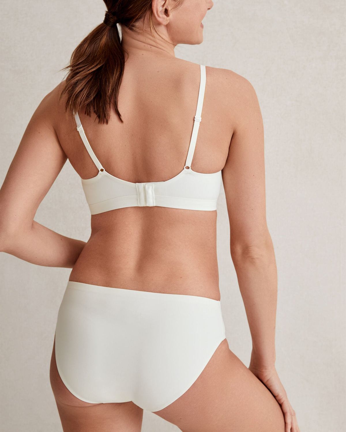 LUNA SCOOP BRALETTE