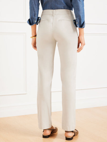 STRAIGHT LEG PERFECT CHINOS