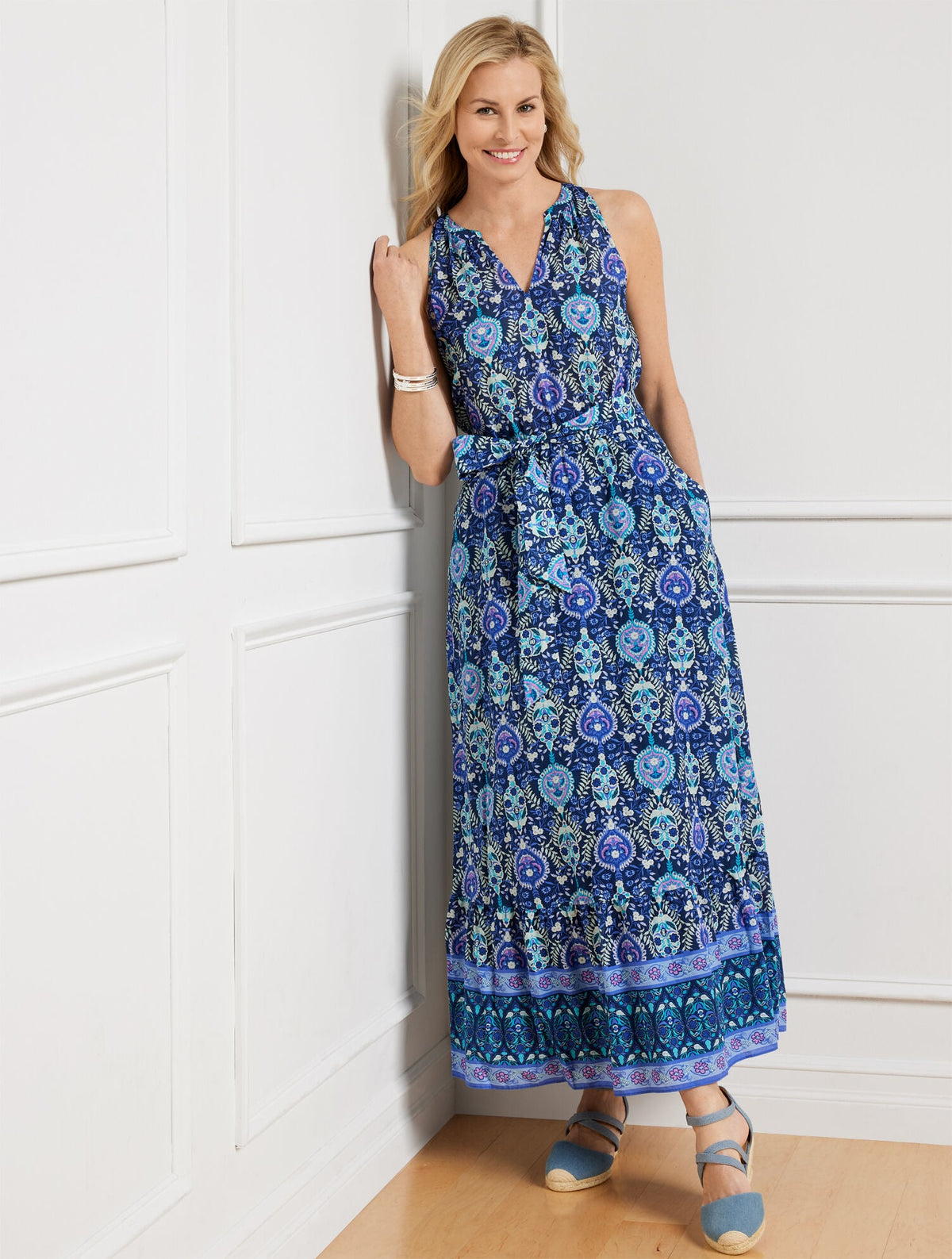 MAXI DRESS - FLORET MEDALLION