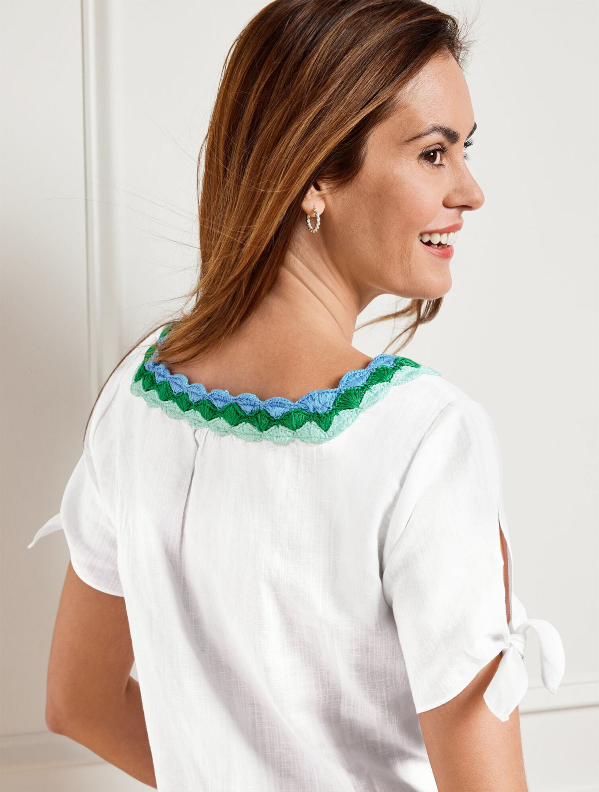 CROCHET TRIM LINEN TOP