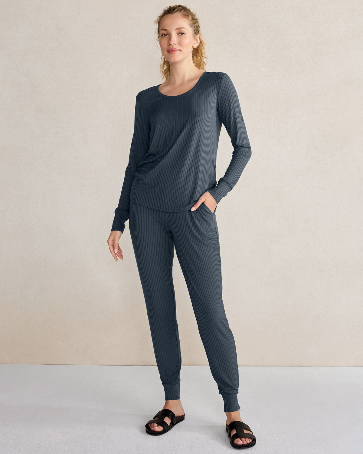 DRAPEY RIB KNIT TOP