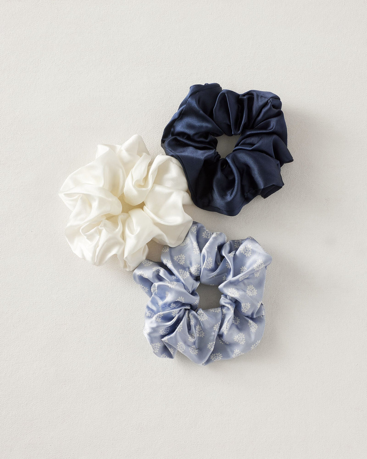 WASHABLE SILK SCRUNCHIE