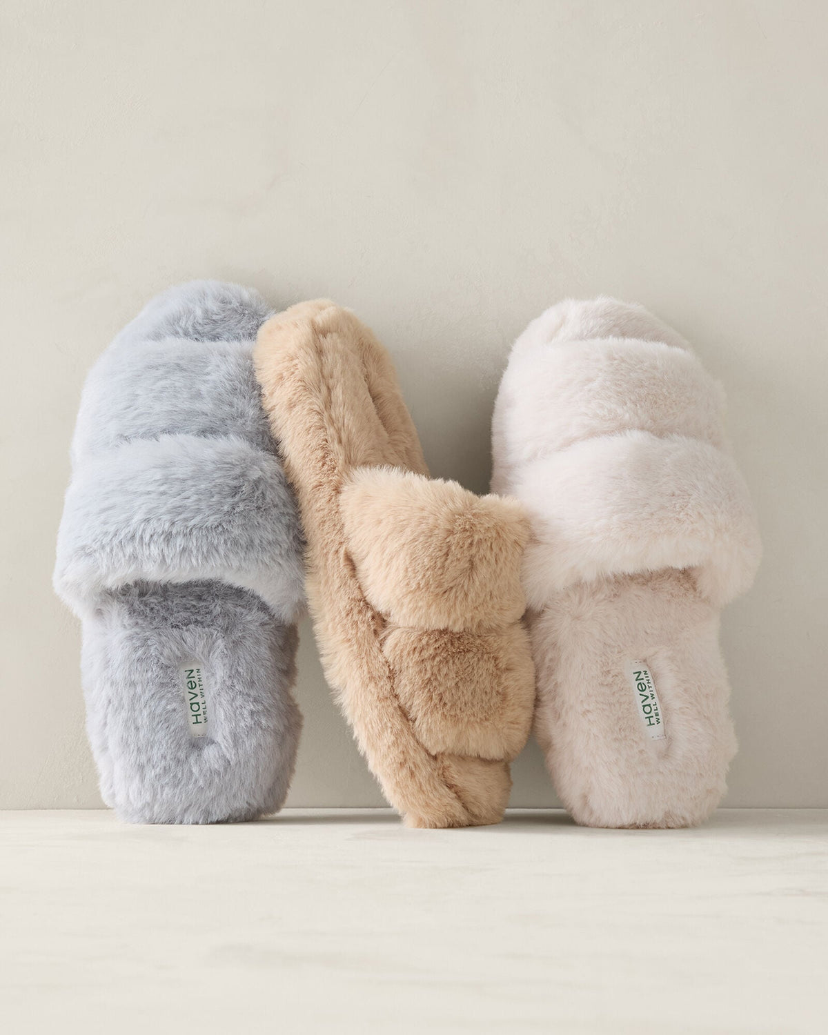 FAUX FUR BANDED SLIPPERS