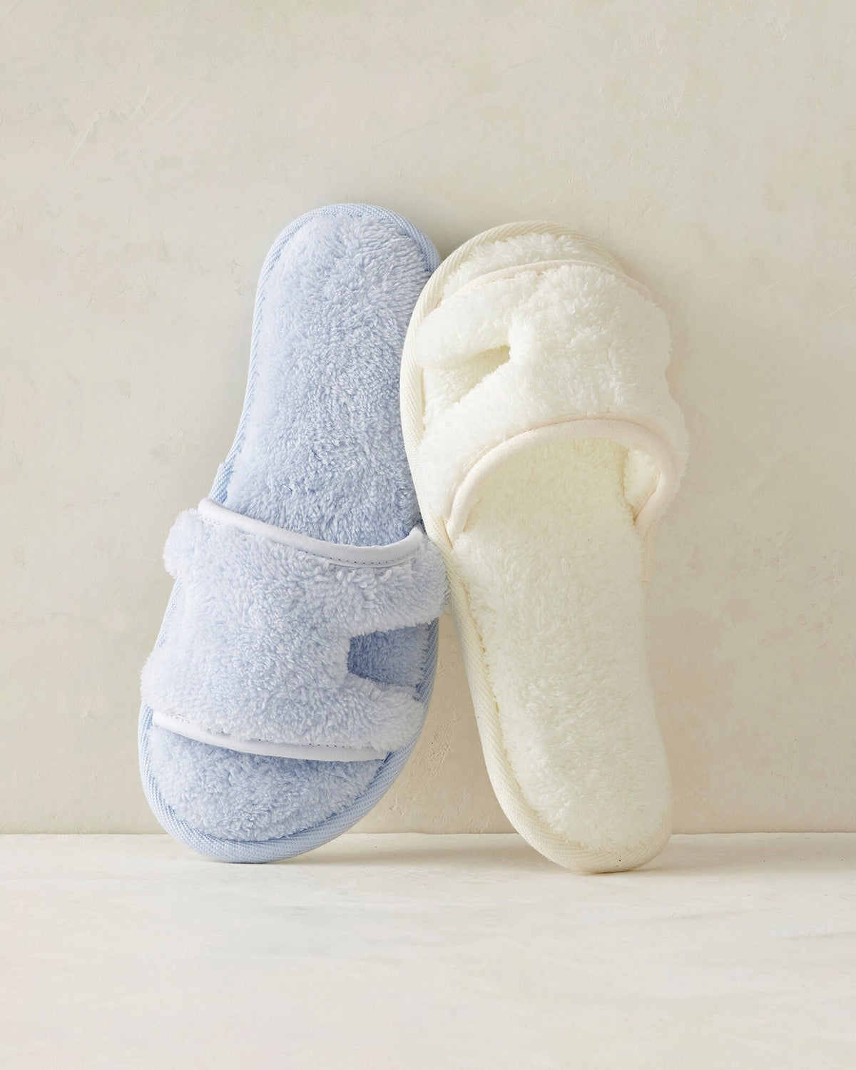 PLUSH CUTOUT SLIPPERS