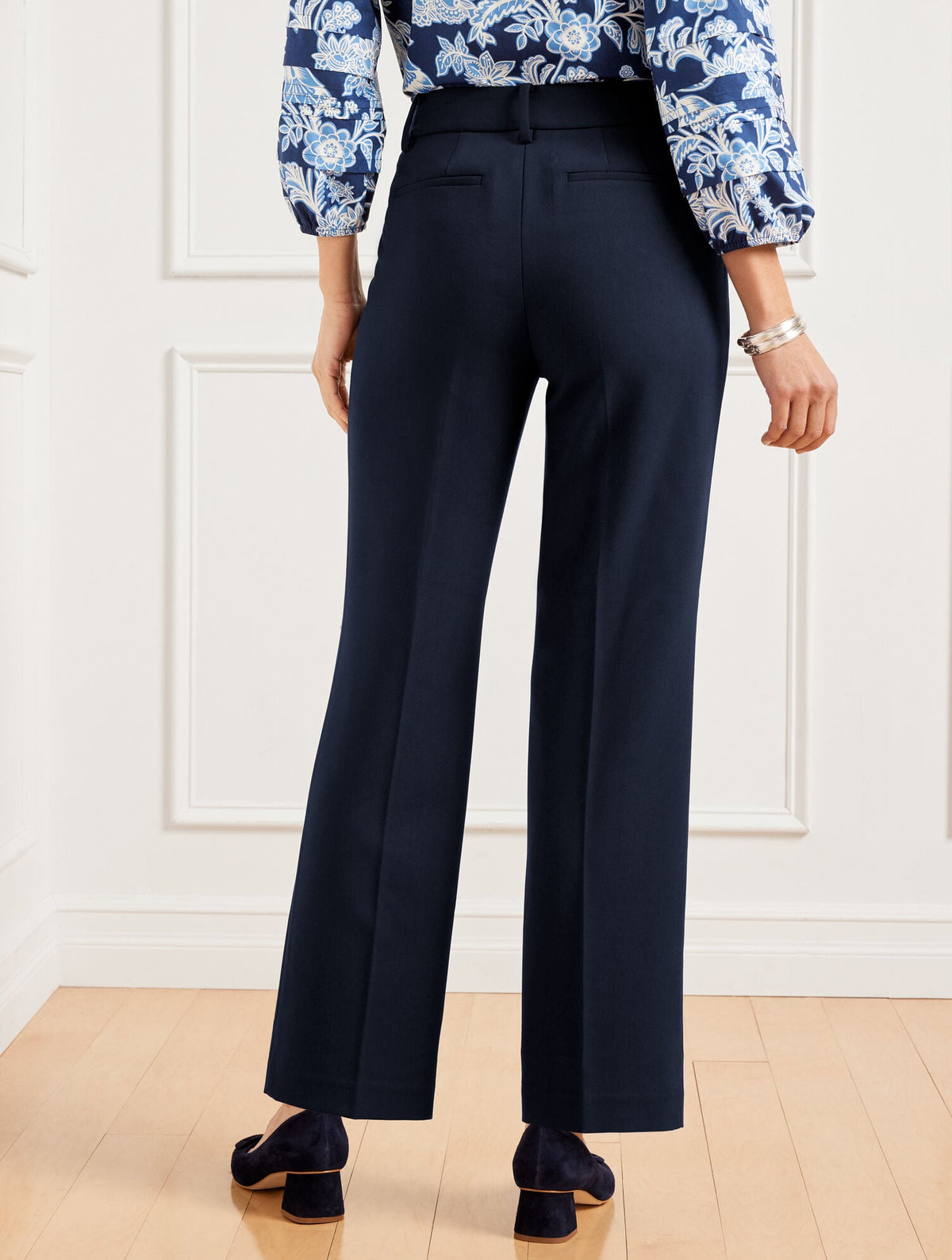 TALBOTS SOUTHAMPTON TAILORED STRETCH STRAIGHT LEG PANTS