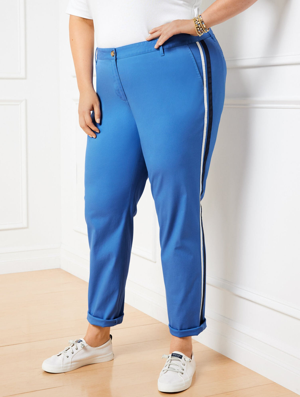 RELAXED CHINOS - SIDE STRIPE