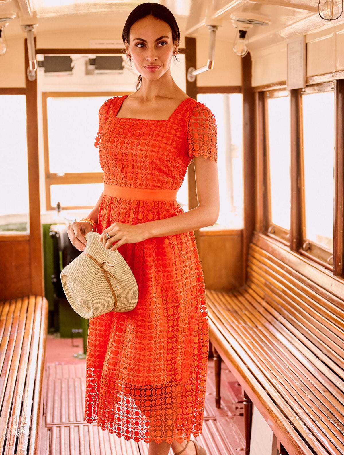 LACE FIT & FLARE DRESS