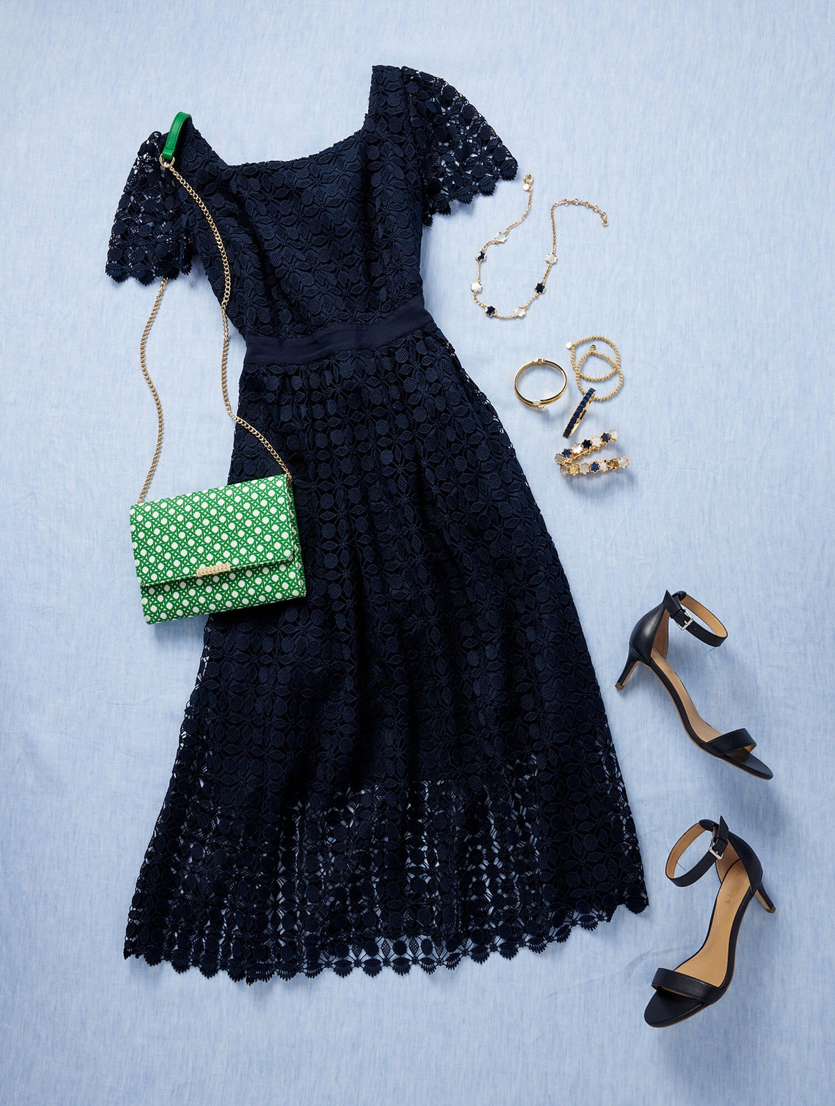 LACE FIT & FLARE DRESS