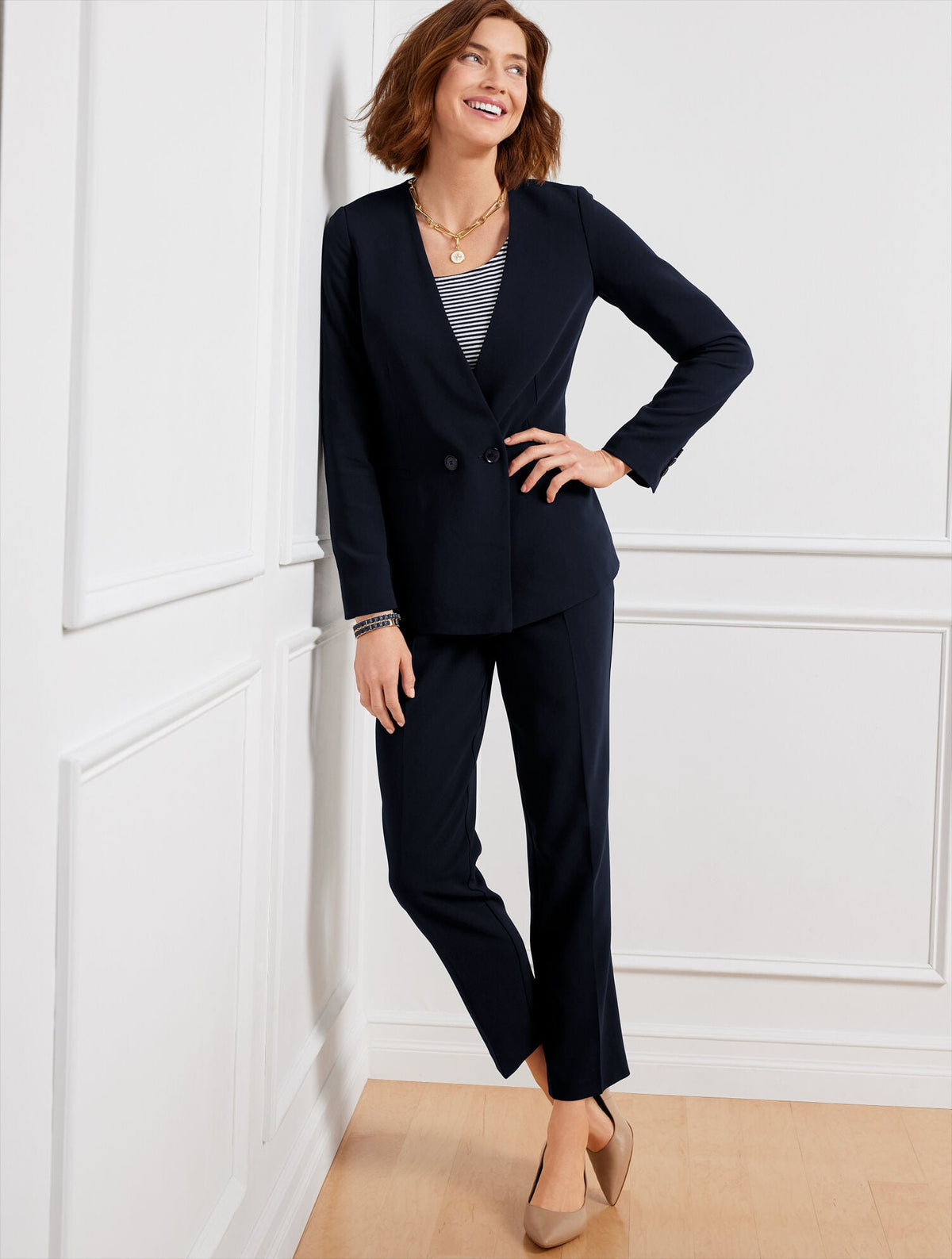 EASY TRAVEL TAPERED ANKLE PANTS