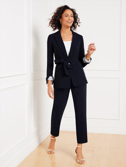 EASY TRAVEL TAPERED ANKLE PANTS