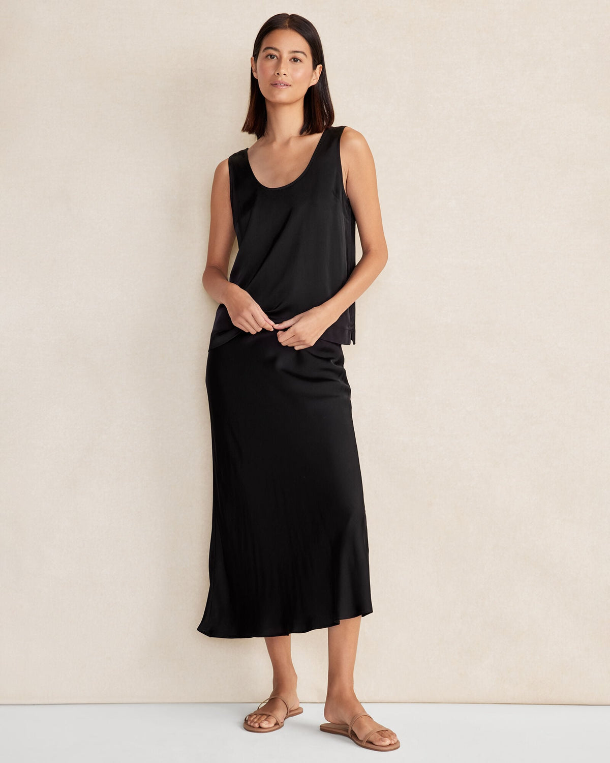 SILKY SCOOP NECK TANK