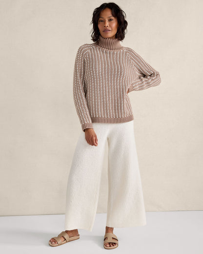TEXTURE STITCH TURTLENECK