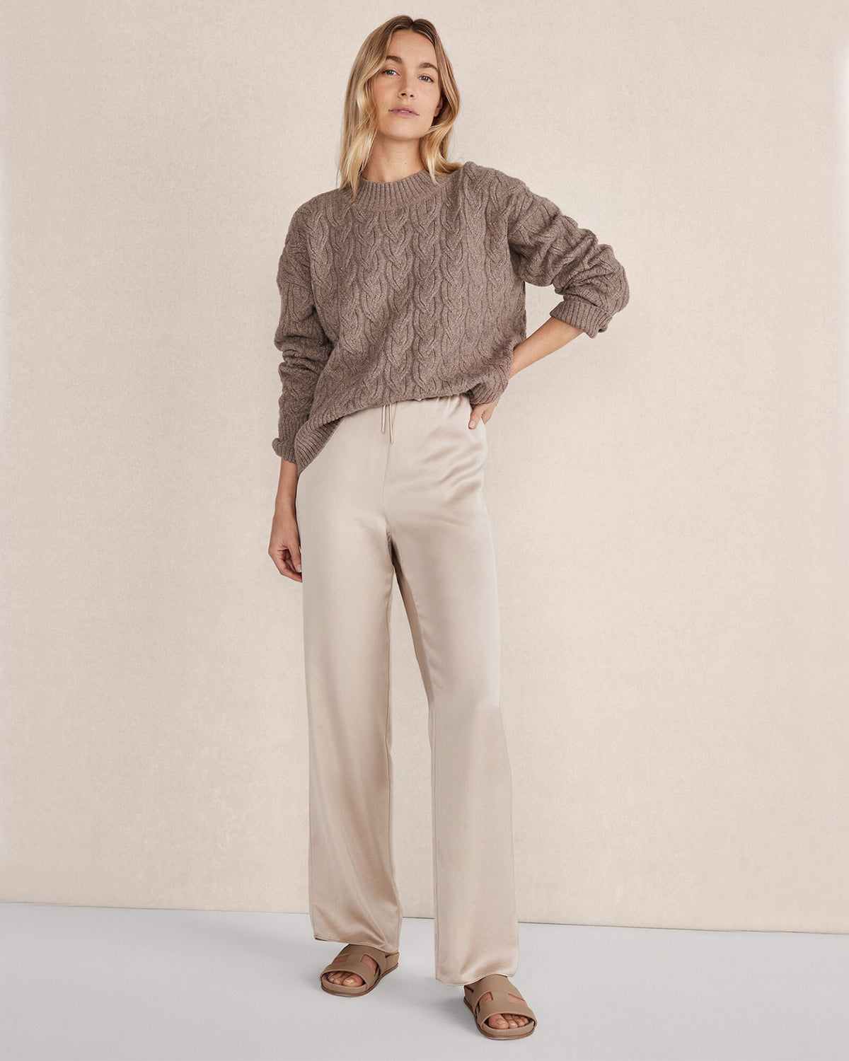 FLOWY DRAWSTRING PANTS