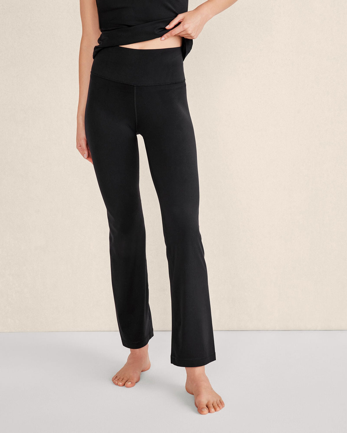 BALANCE STRAIGHT LEG PANTS