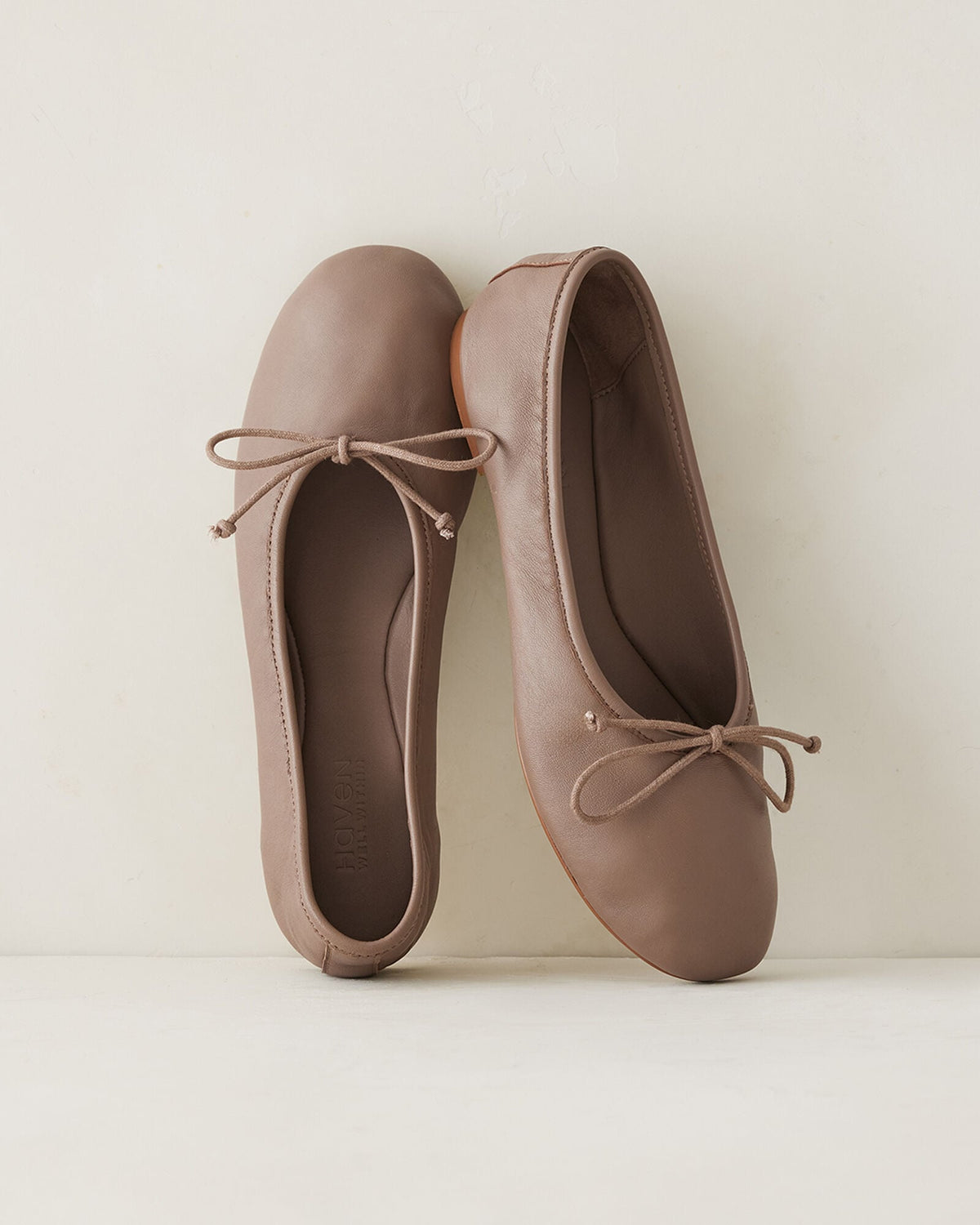 SOFT LEATHER BALLET FLATS