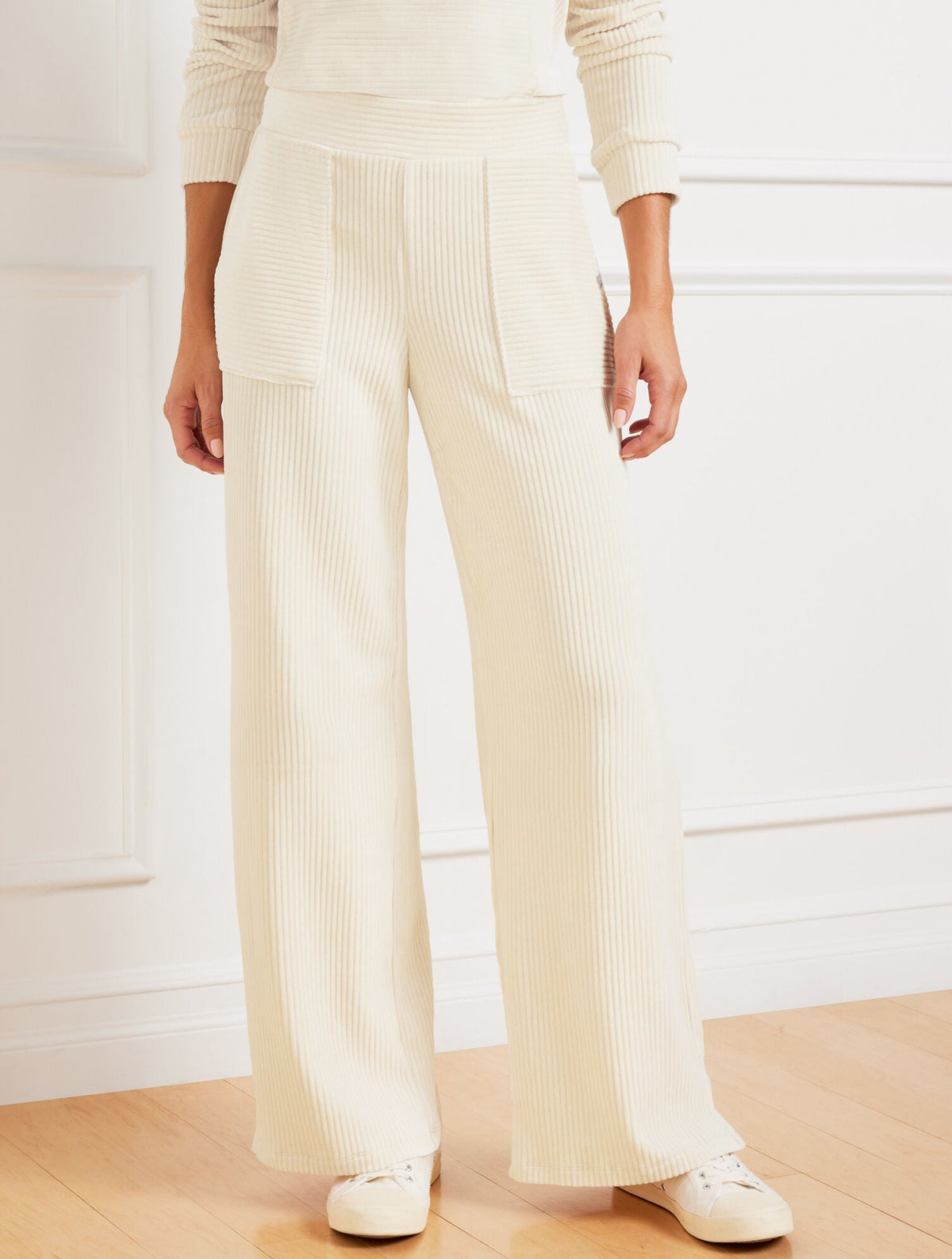 SKY LOUNGE VELOUR WIDE LEG PANTS