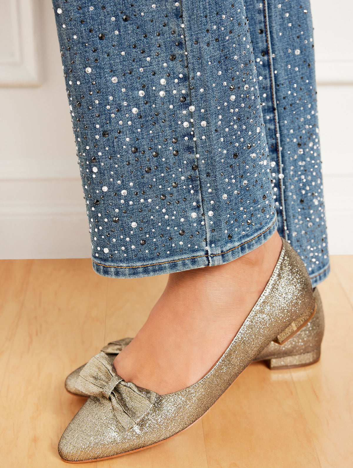 CRYSTAL HEM BARELY BOOT JEANS - RILEY WASH