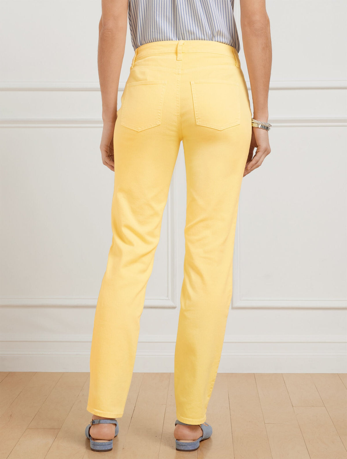 SLIM ANKLE JEANS - GARMENT DYE