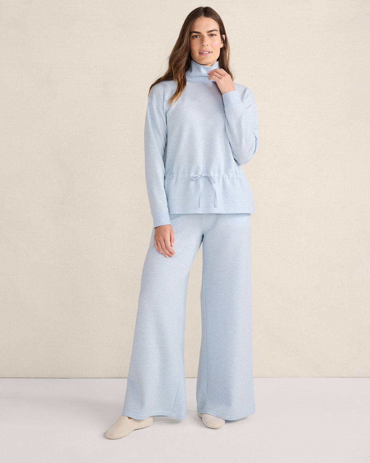 FLEECE DRAWSTRING-WAIST MOCKNECK TOP