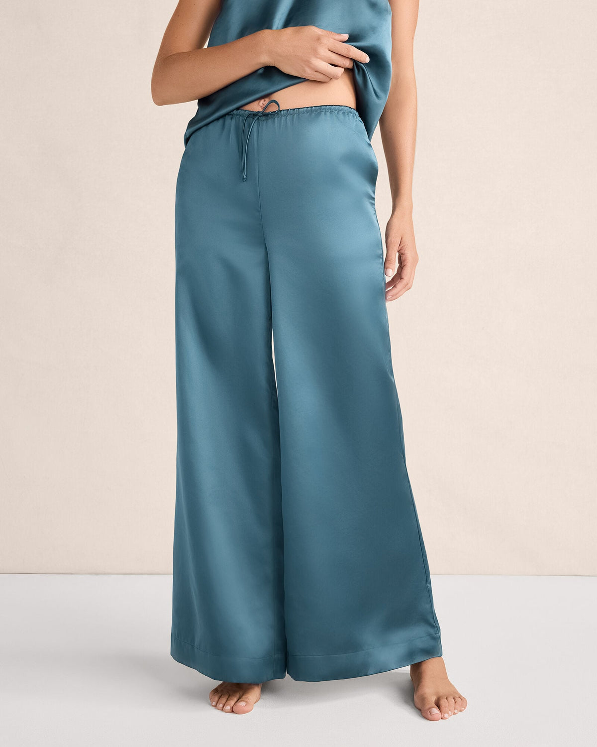 FLOWY WIDE LEG PANTS