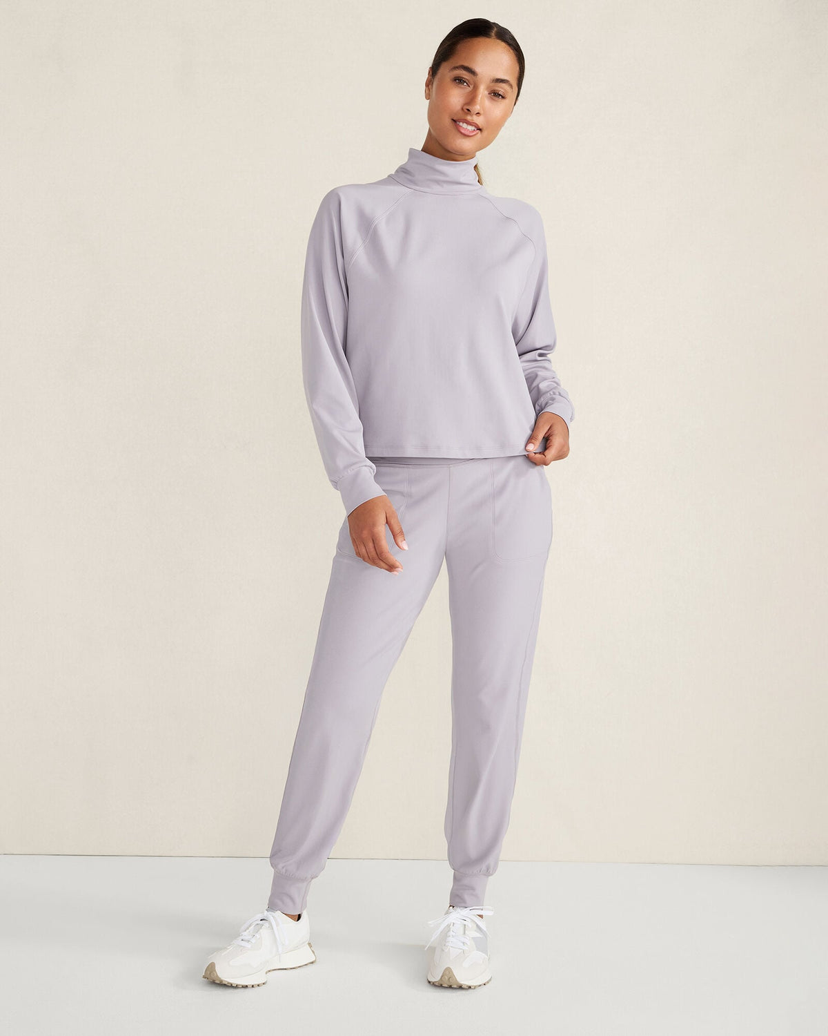 BALANCE TURTLENECK PULLOVER