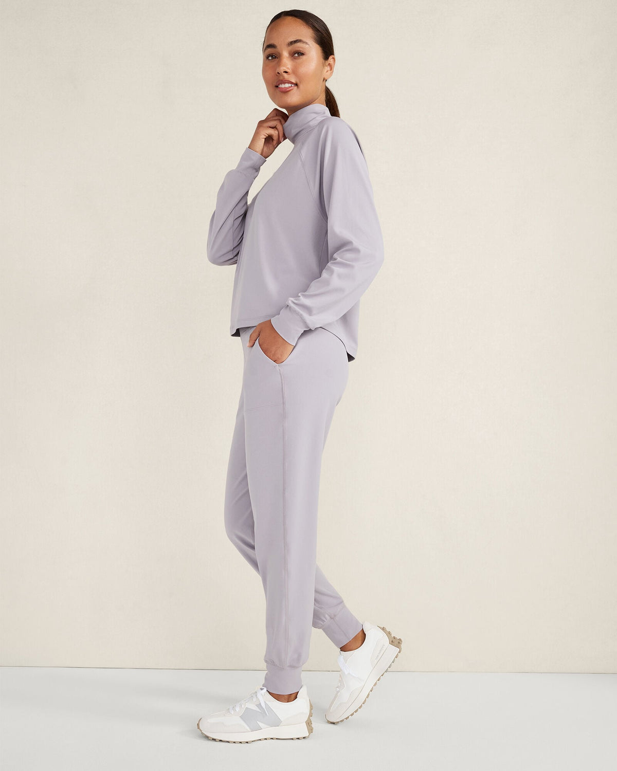 BALANCE TURTLENECK PULLOVER