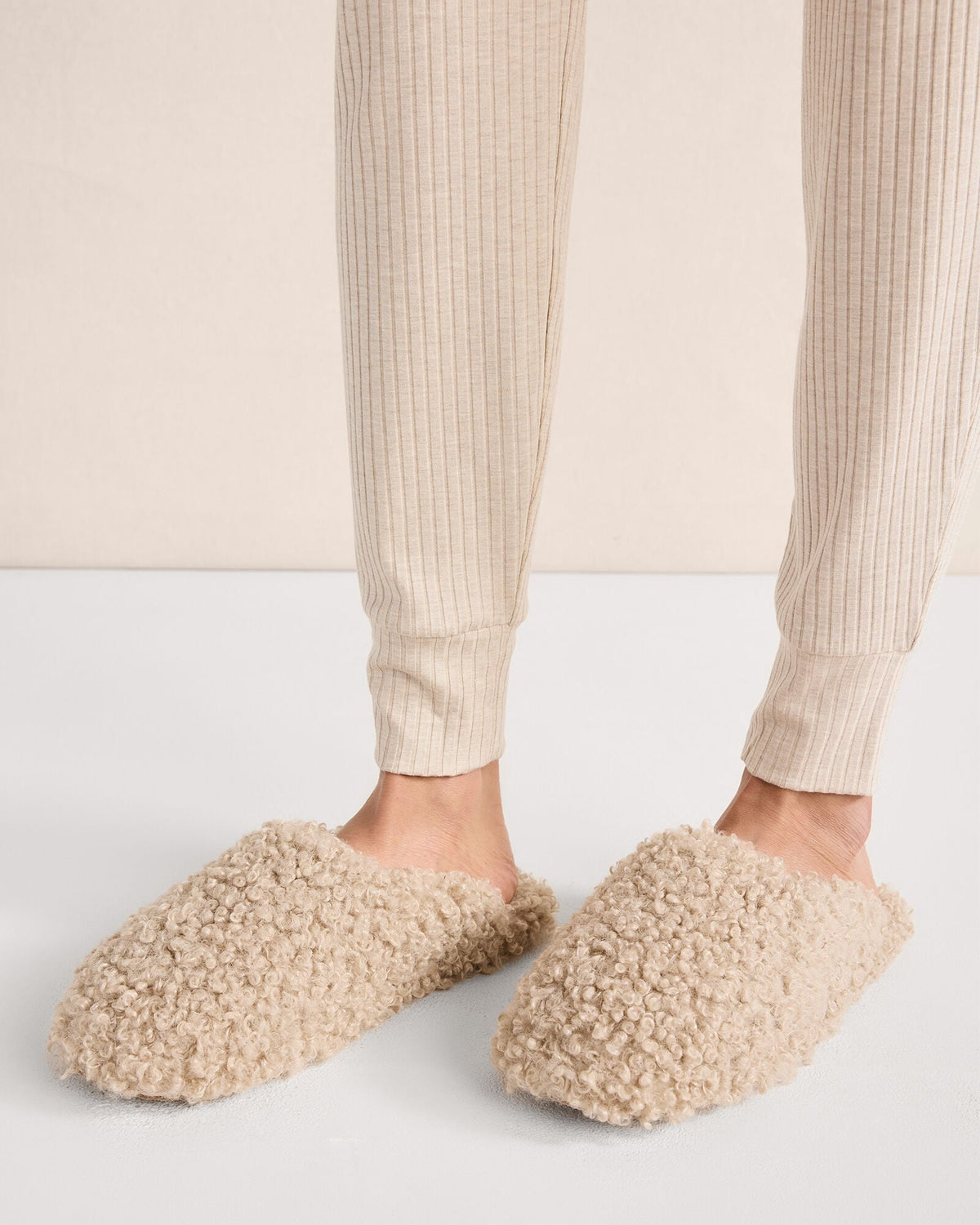COZY SHERPA SLIPPERS