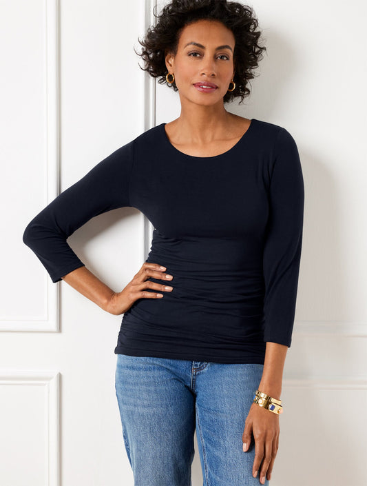 SIDE RUCHED SCOOP NECK TEE