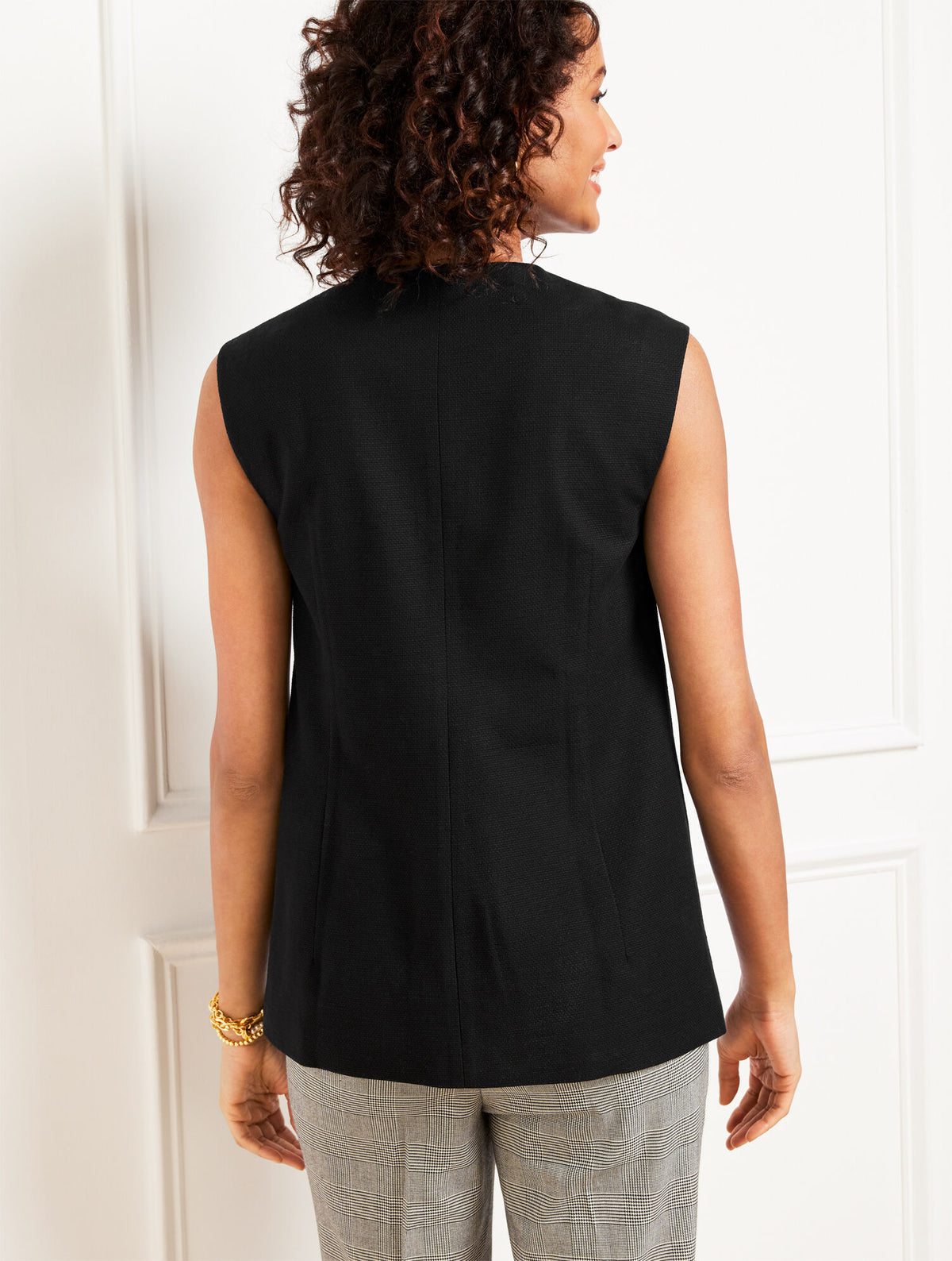 TEXTURED VEST