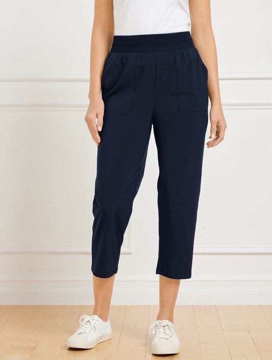 LIGHTWEIGHT WOVEN STRETCH STRAIGHT LEG CROP PANTS