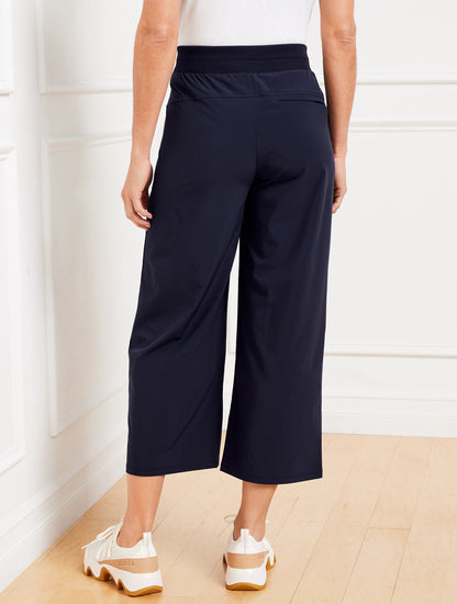 LIGHTWEIGHT WOVEN STRETCH WIDE LEG ANKLE PANTS
