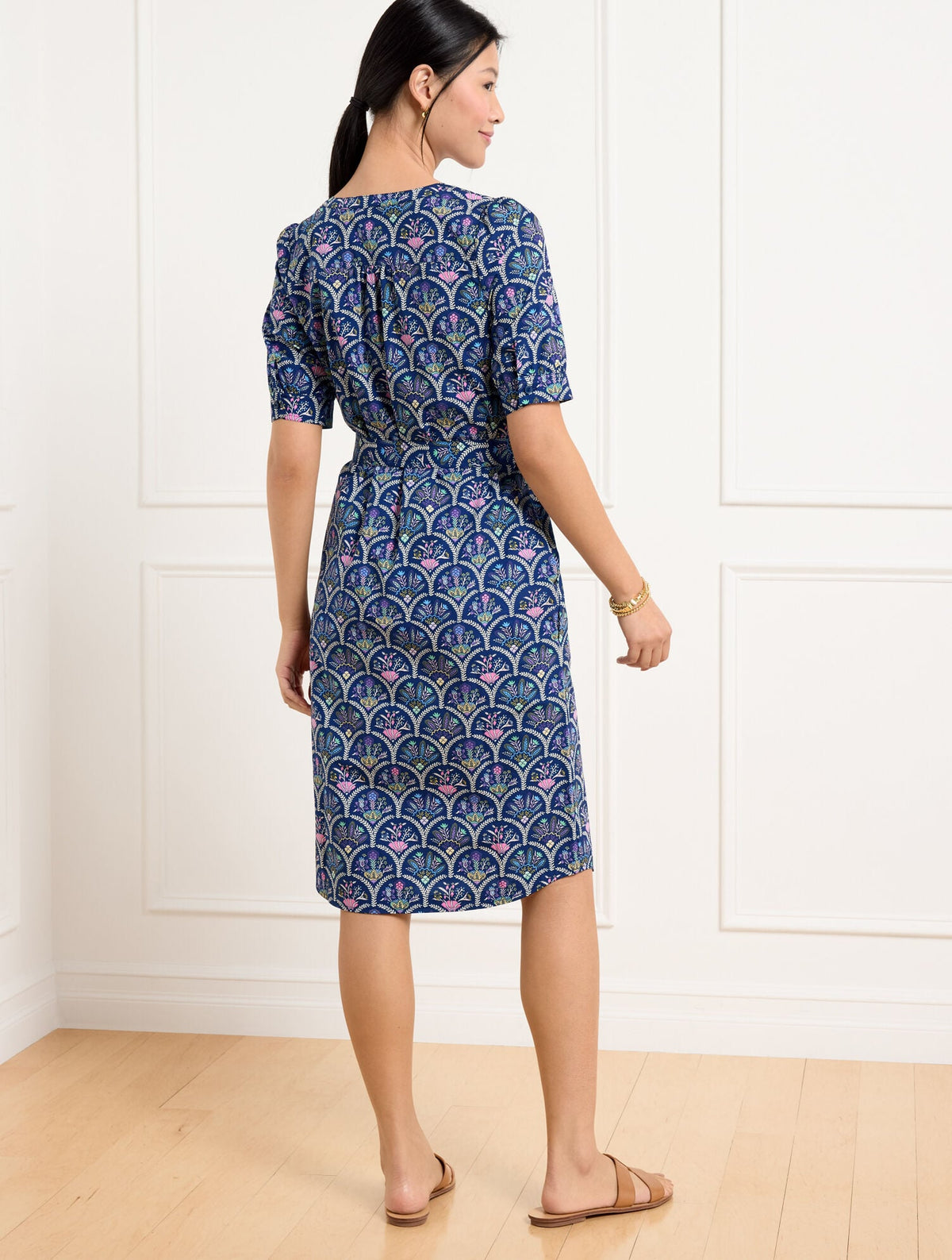 MODERN POPLIN SHIRTDRESS - SCALLOPED FLORAL