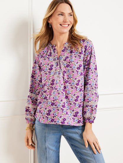 TOSSED DITSY EMBROIDERED TOP
