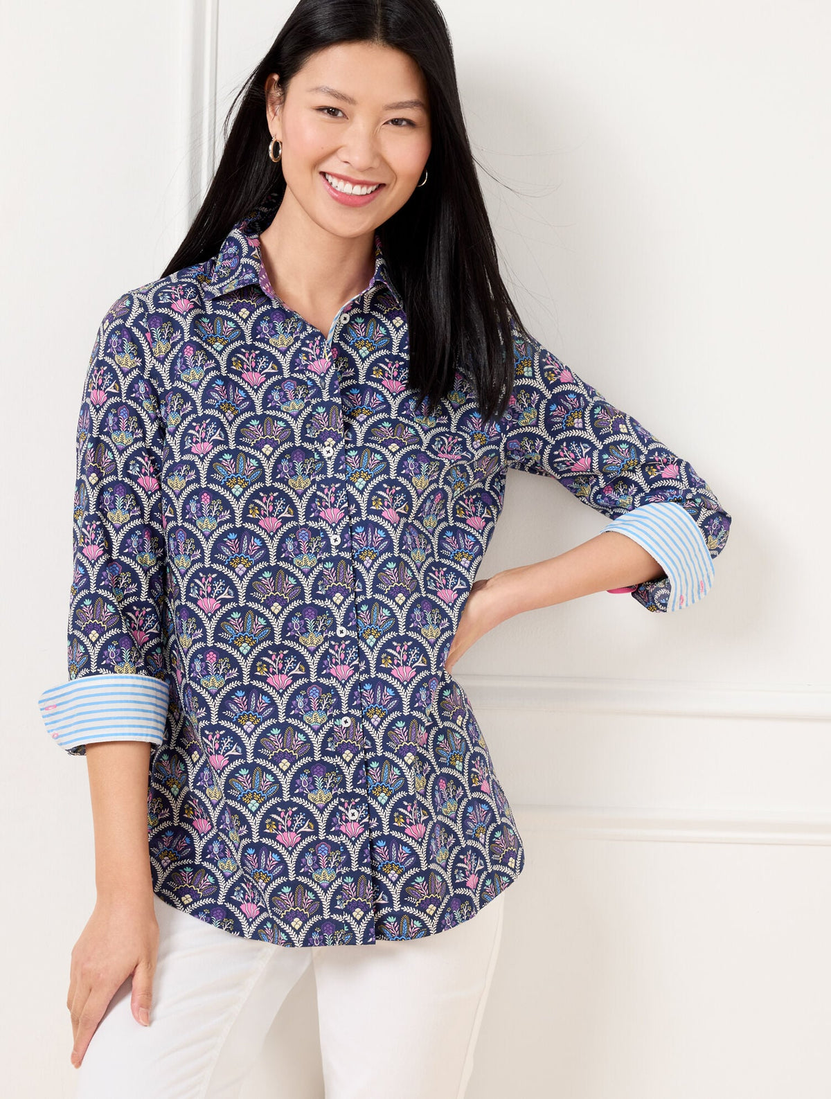 MODERN CLASSIC SHIRT - SCALLOPED FLORAL