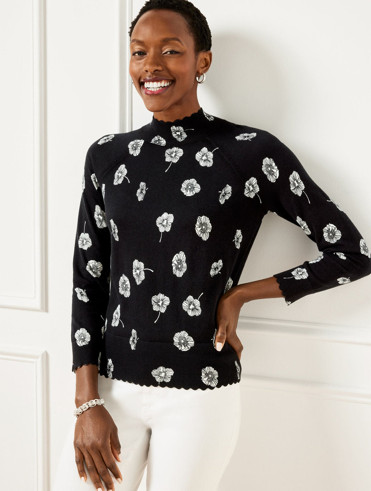 SCALLOP EDGE RAGLAN SWEATER - DECO FLOWER