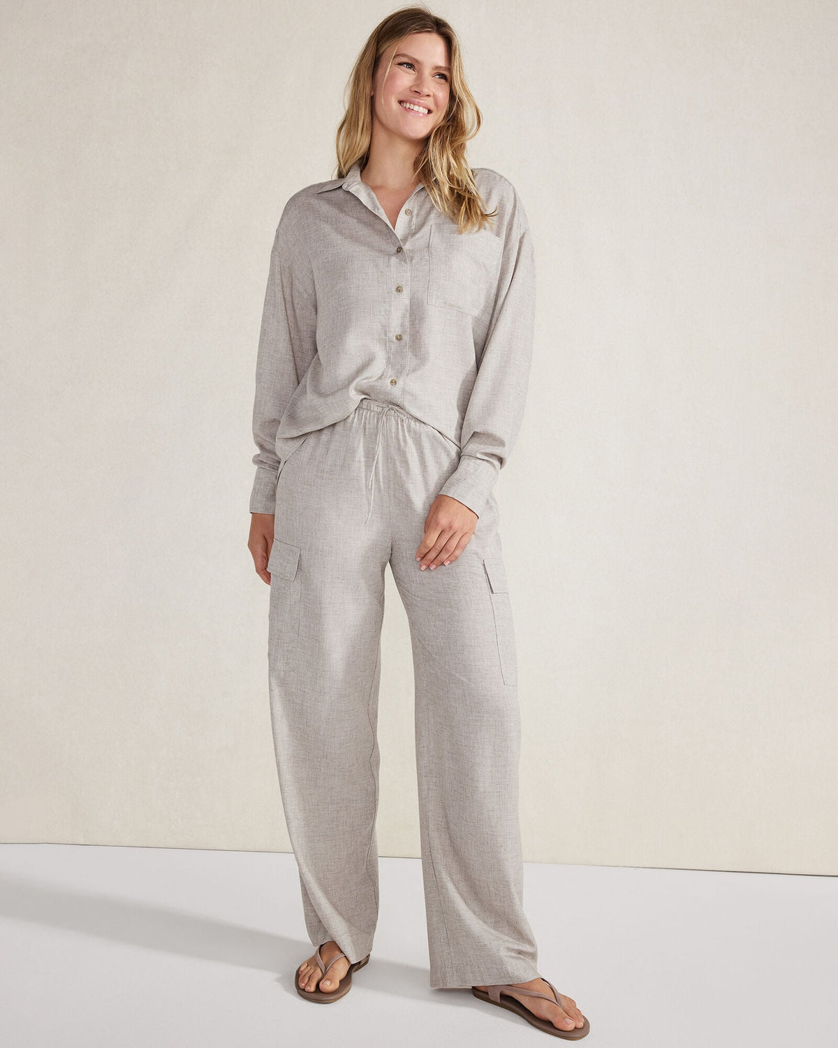 DRAPEY WOOL BUTTON DOWN TOP
