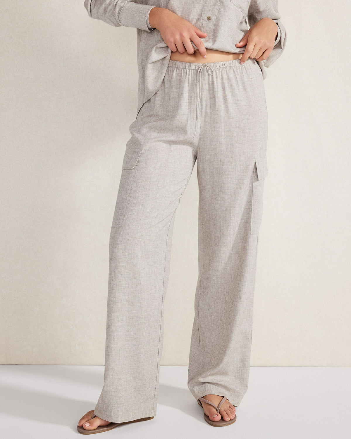 DRAPEY WOOL CARGO PANTS