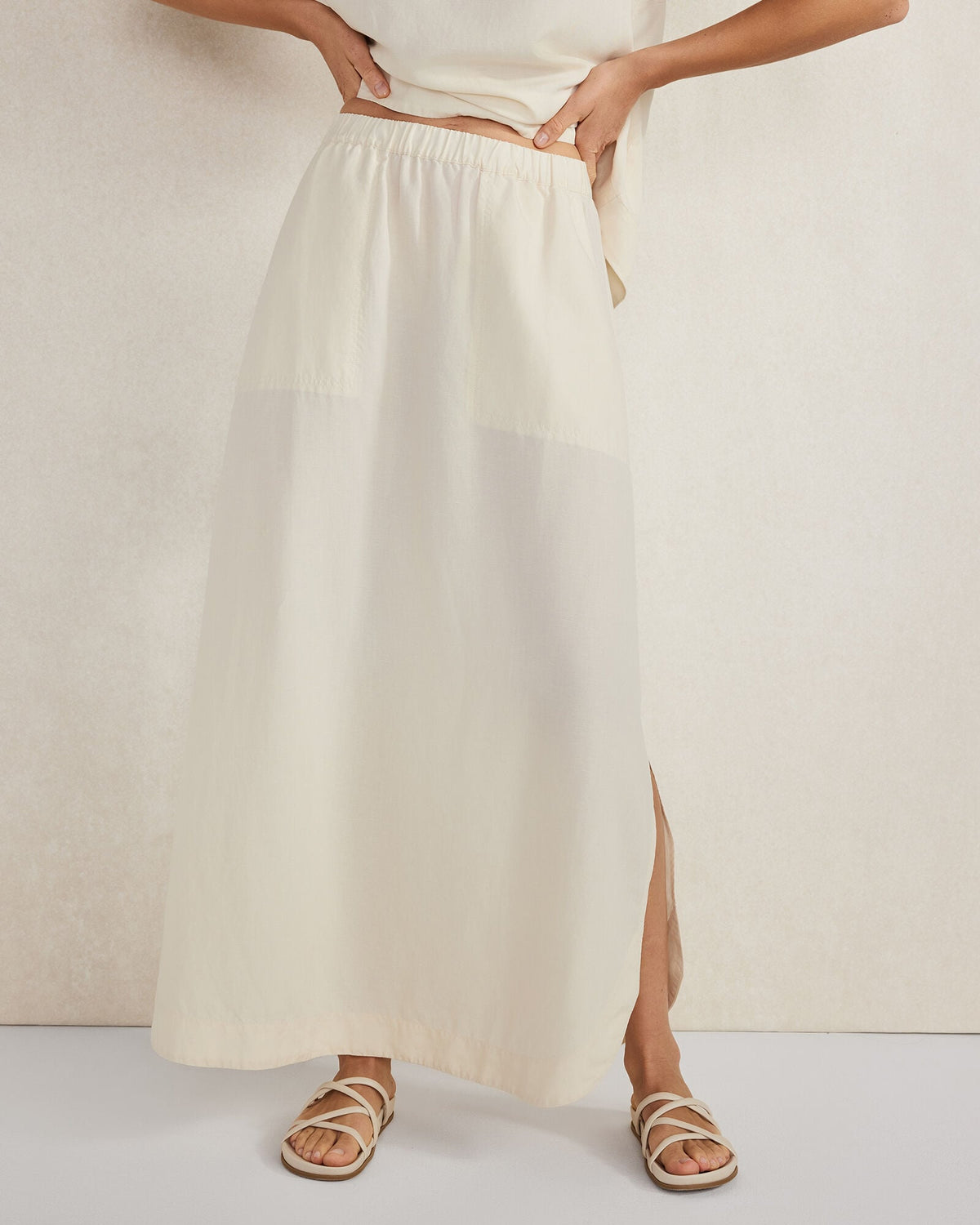 LINEN BLEND MAXI SHIRTTAIL SKIRT