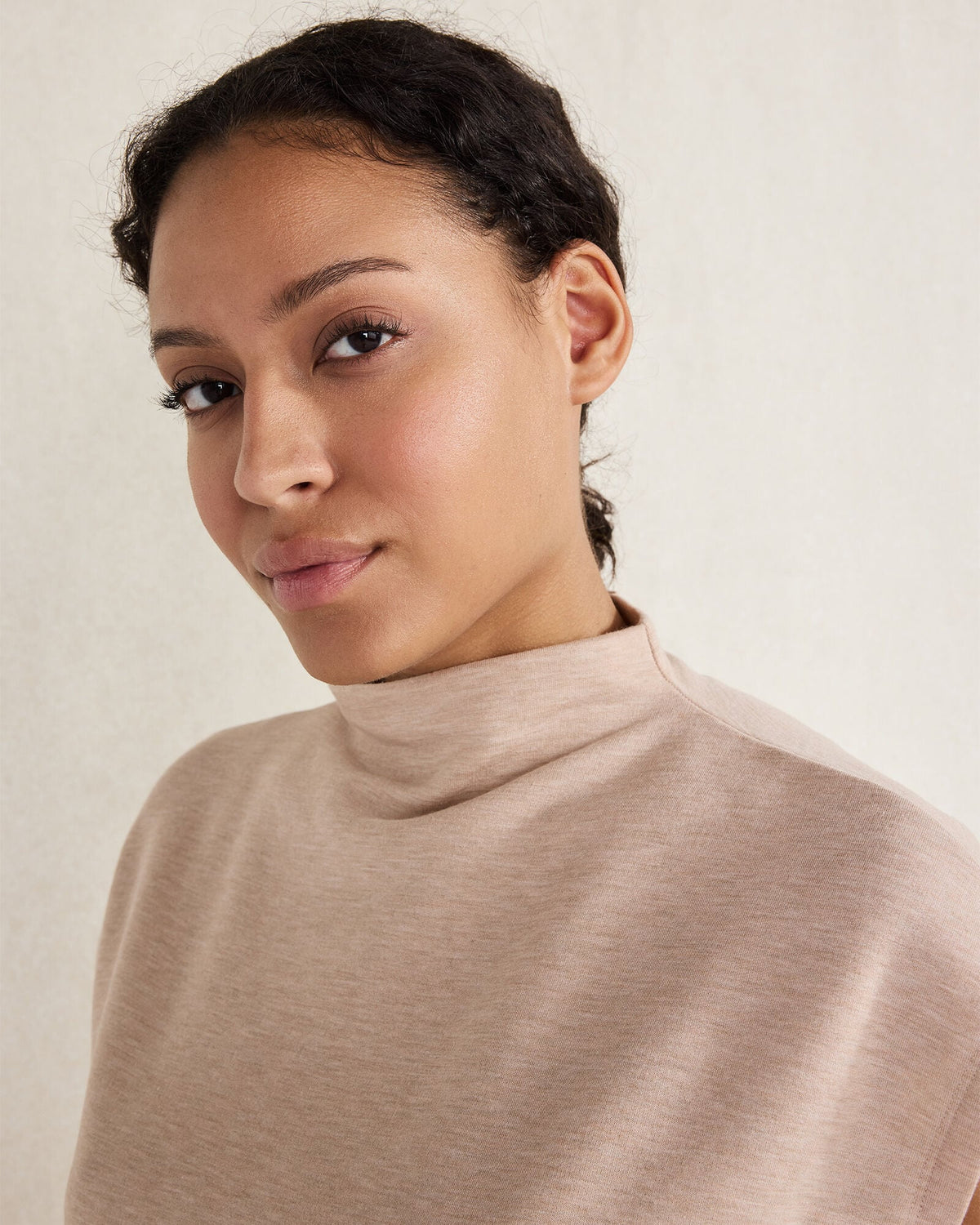 FLEECE FUNNEL NECK TOP