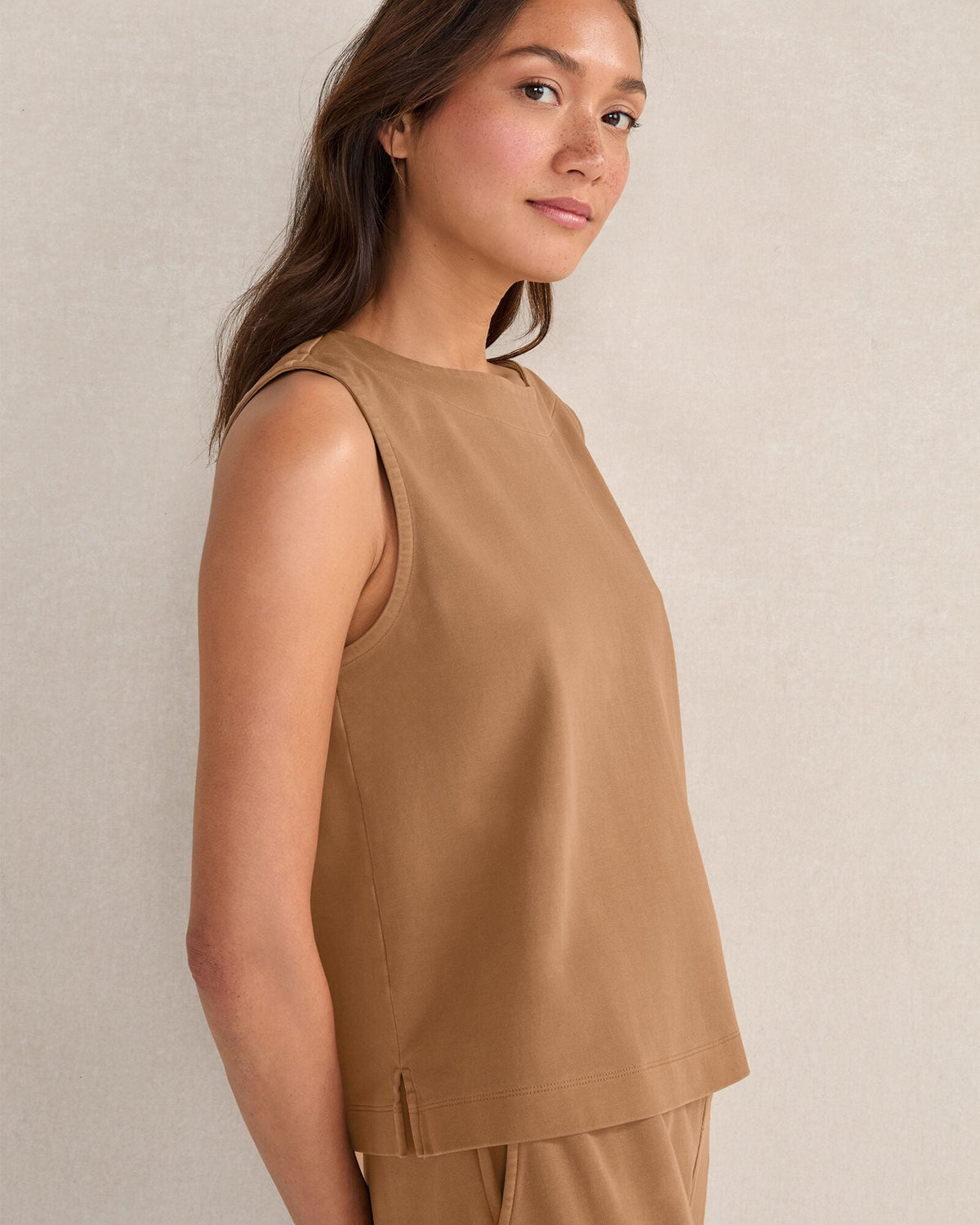 ORGANIC COTTON INTERLOCK SLEEVELESS TOP